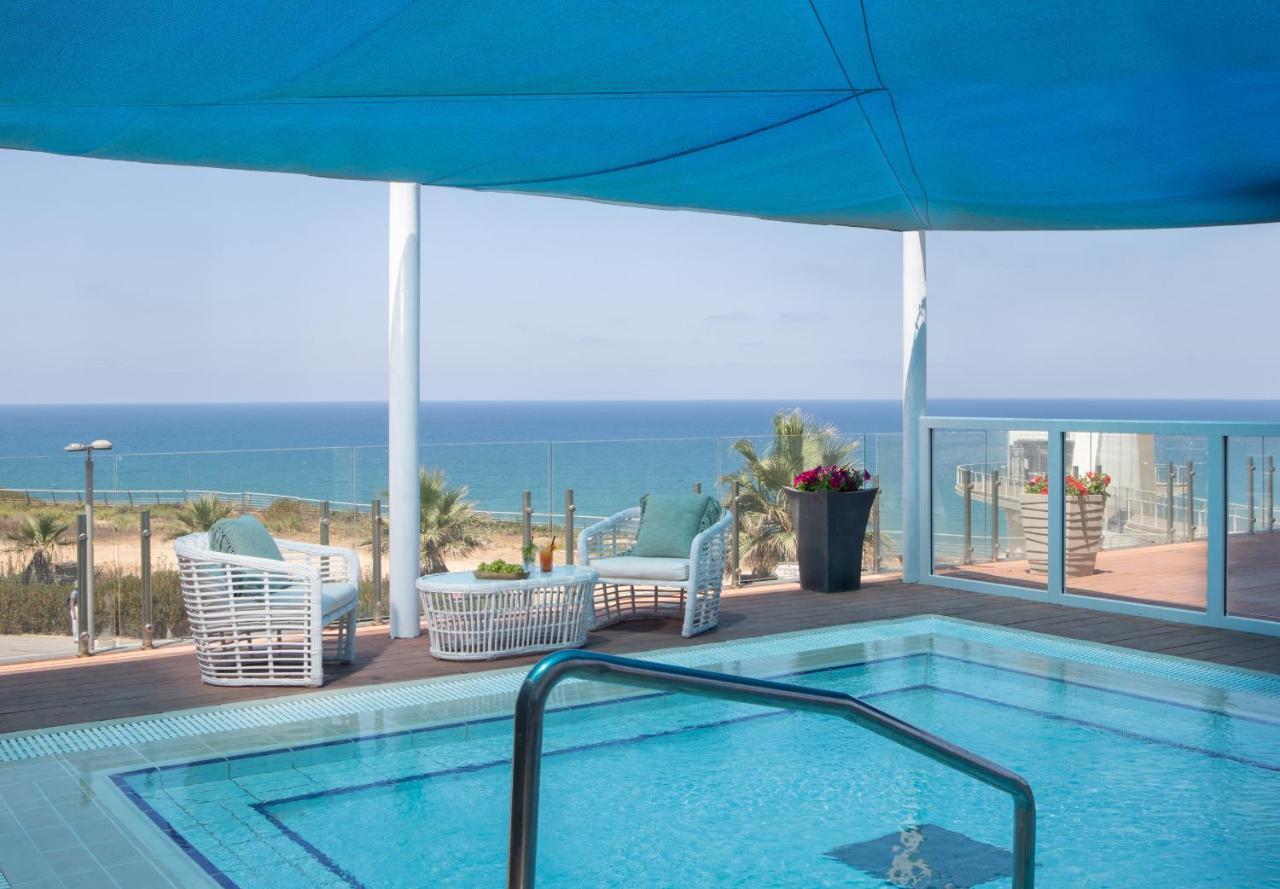Island Luxurious Suites Hotel And Spa Netanja Exterior foto