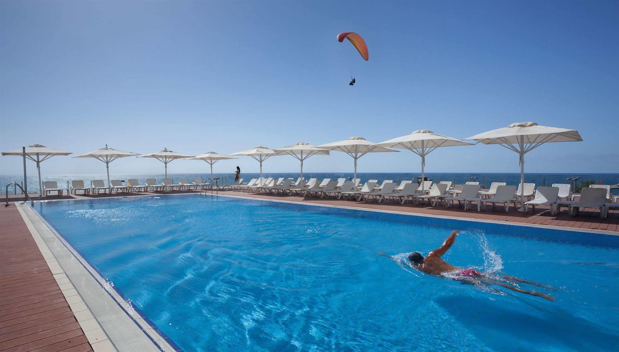 Island Luxurious Suites Hotel And Spa Netanja Exterior foto