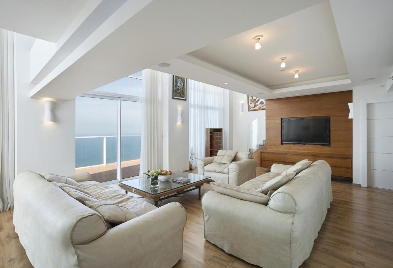 Island Luxurious Suites Hotel And Spa Netanja Exterior foto